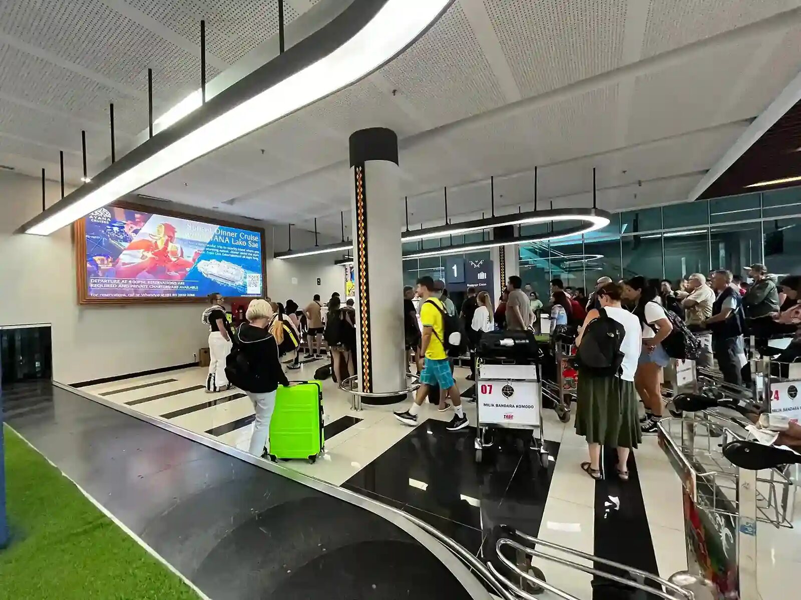 Komodo Airport Transfer: Understanding Luggage Allowances for 2027