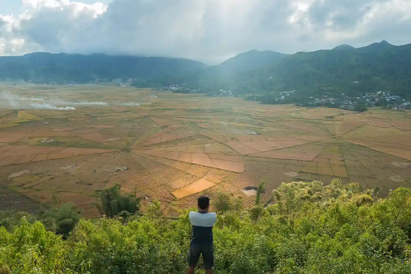 Going further: Flores overland